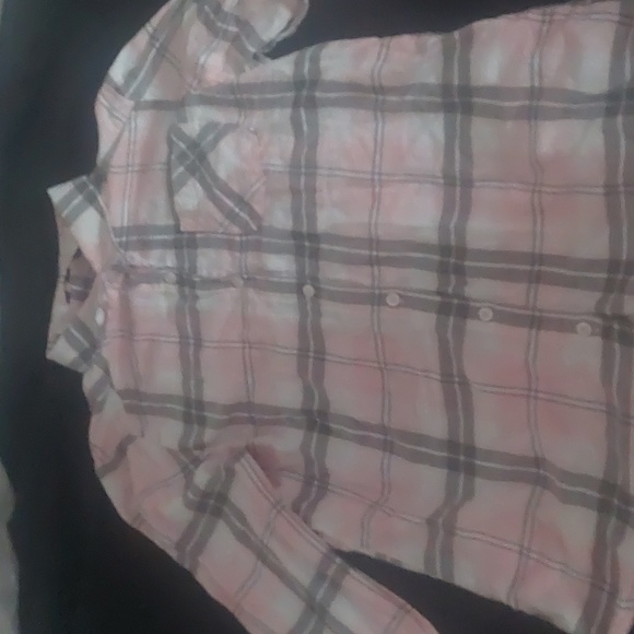 A Flannel shirt - Picture 1 of 3